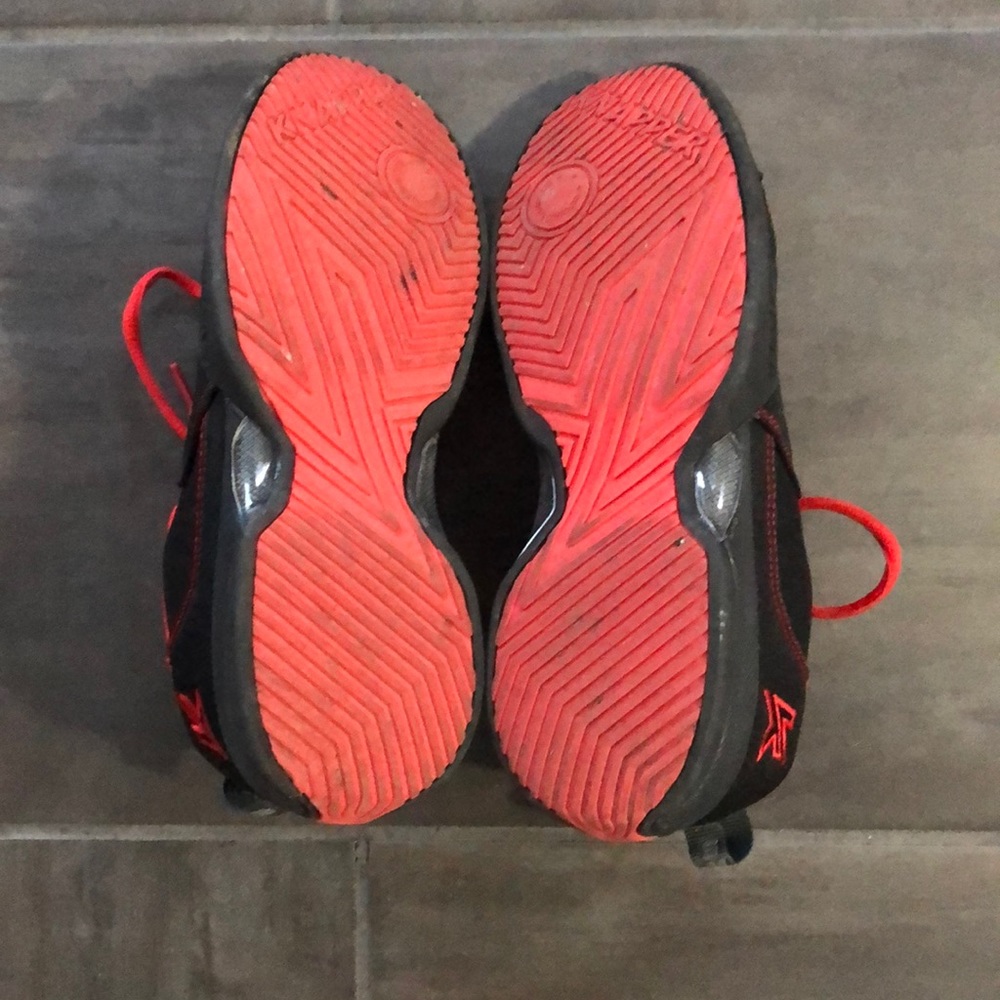 Knapper Training Shoes - Picture 4 of 4